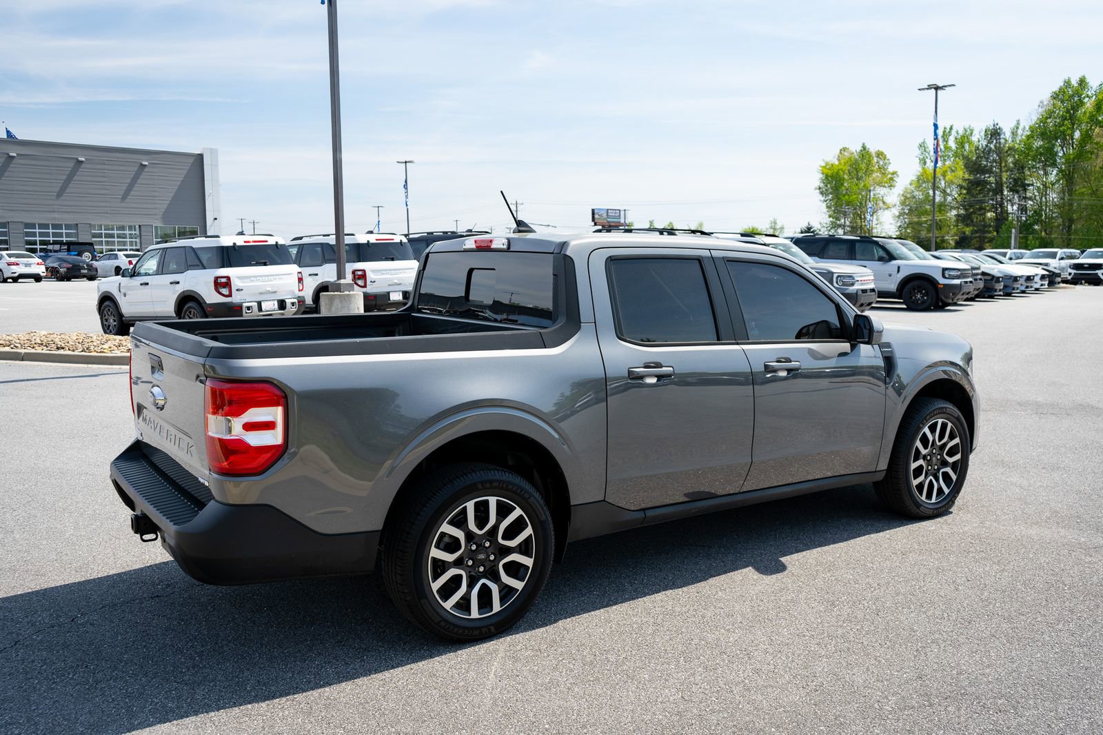 Used 2022 Ford Maverick Lariat w/ Equipment Group 500A Standard AWD/4WD image 10