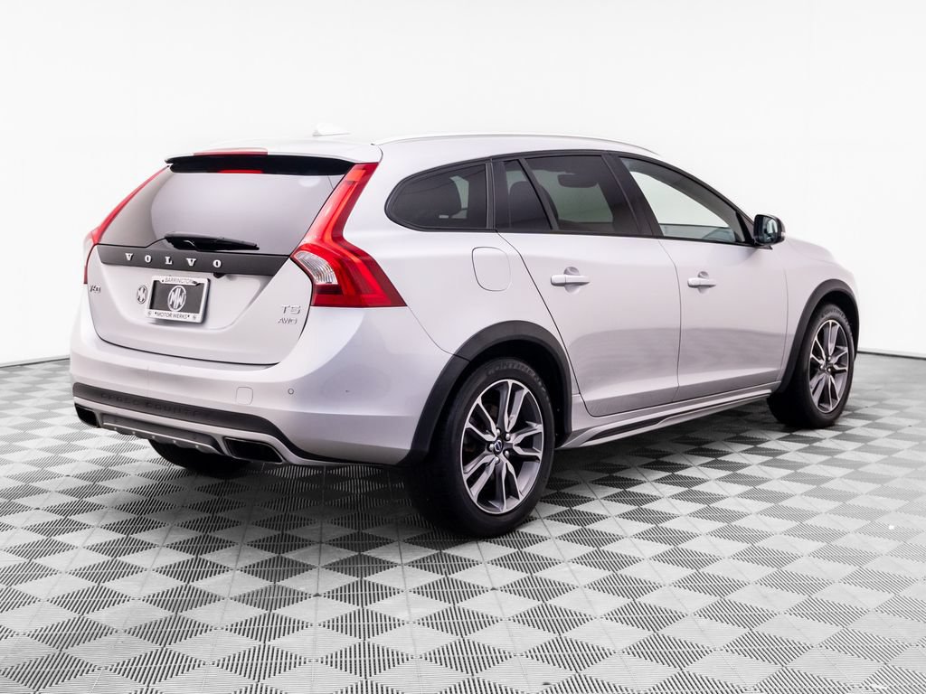 Used 2016 Volvo V60 T5 Cross Country w/ Climate Package AWD/4WD image 7