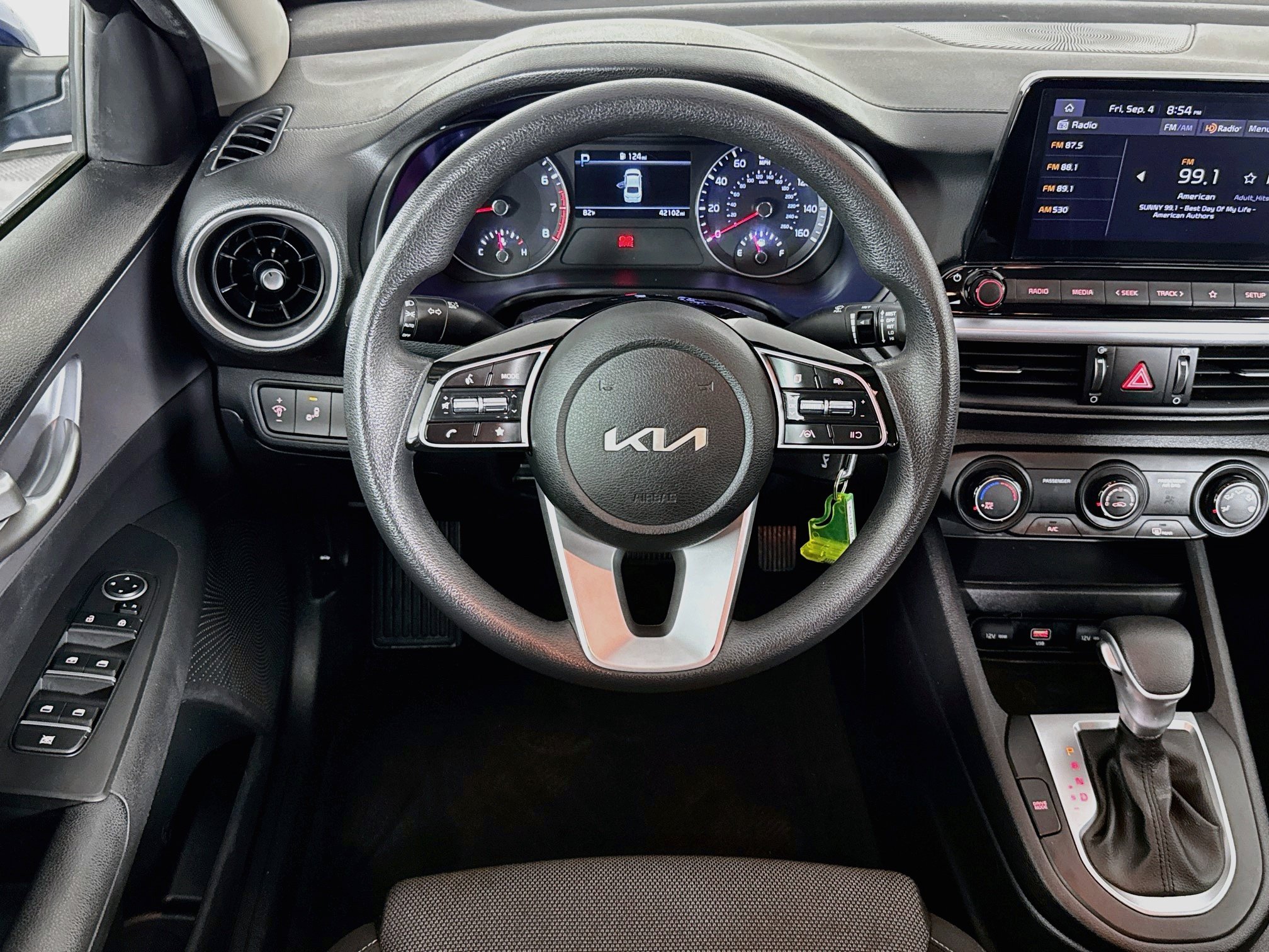 Used 2022 Kia Forte LXS w/ LXS Technology Package FWD image 15
