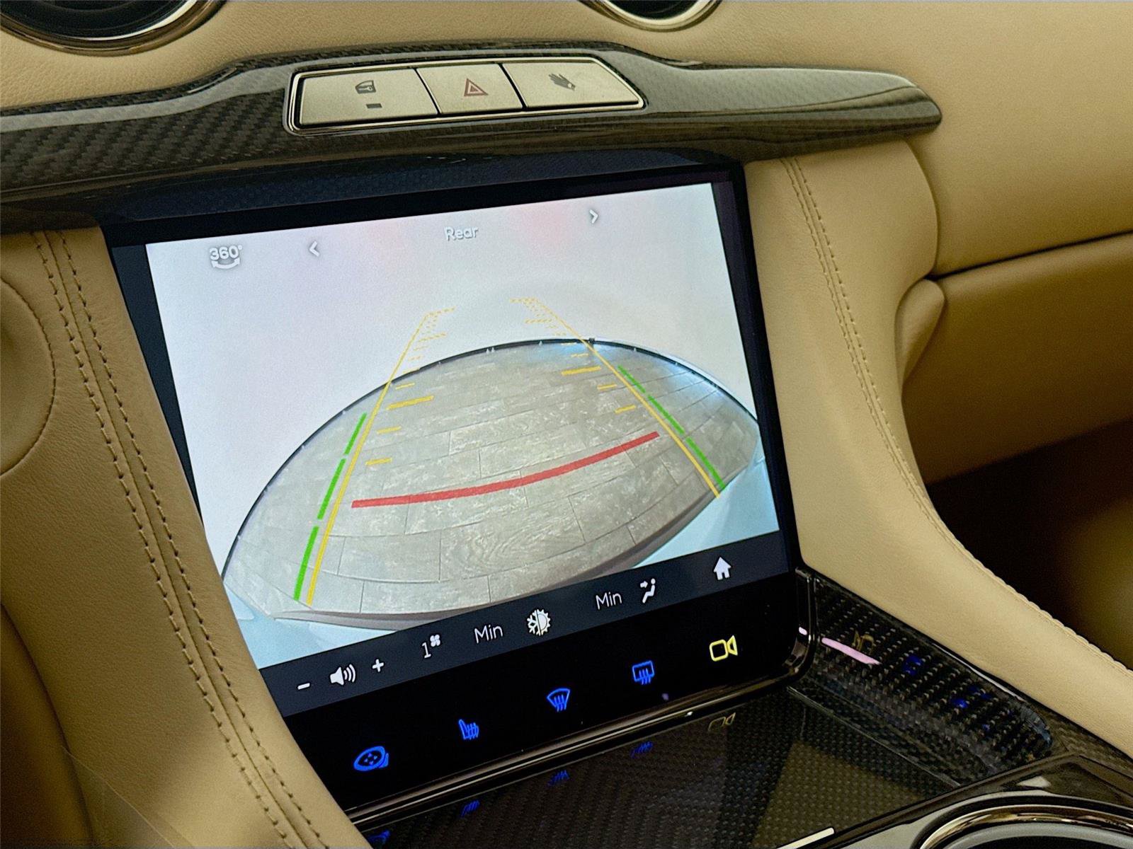New 2025 Karma Revero Luxury RWD image 12