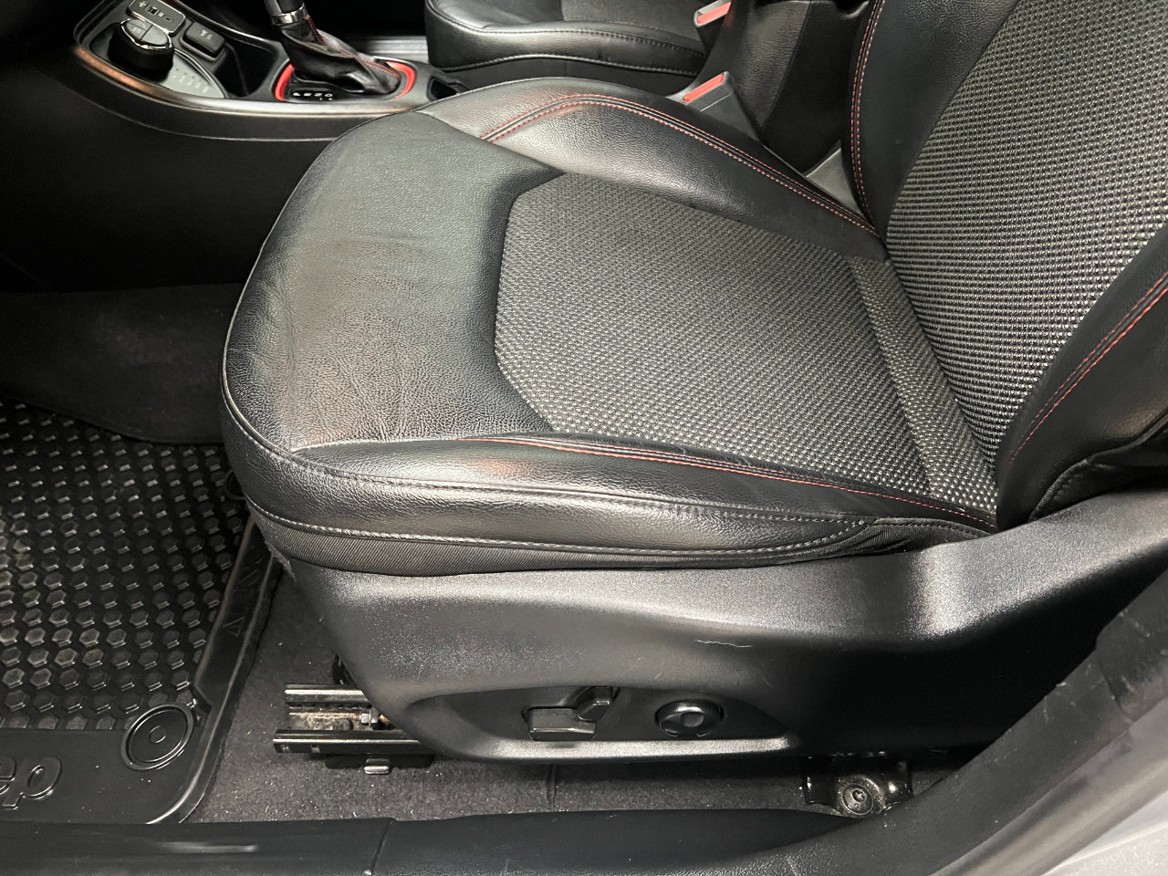 Used 2021 Jeep Compass Trailhawk w/ Convenience Group image 30