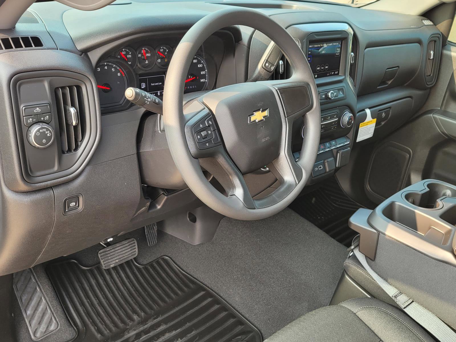New 2026 Chevrolet Silverado 1500 Custom RWD image 15