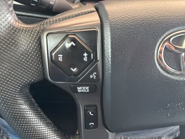 Used 2020 Toyota Tacoma TRD Off-Road w/ Technology Package image 17