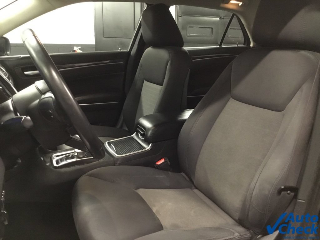 Used 2018 Chrysler 300 Touring w/ Sport Appearance Package RWD image 24