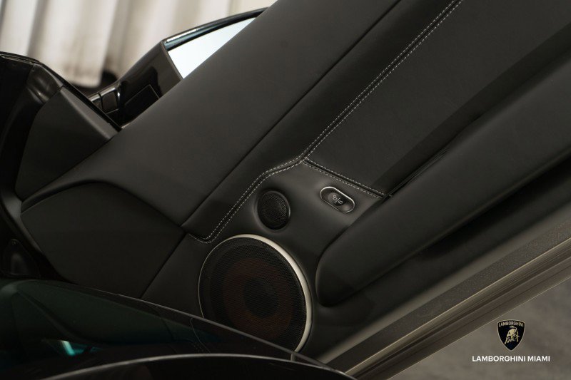 Used 2006 Lamborghini Murcielago Roadster image 50