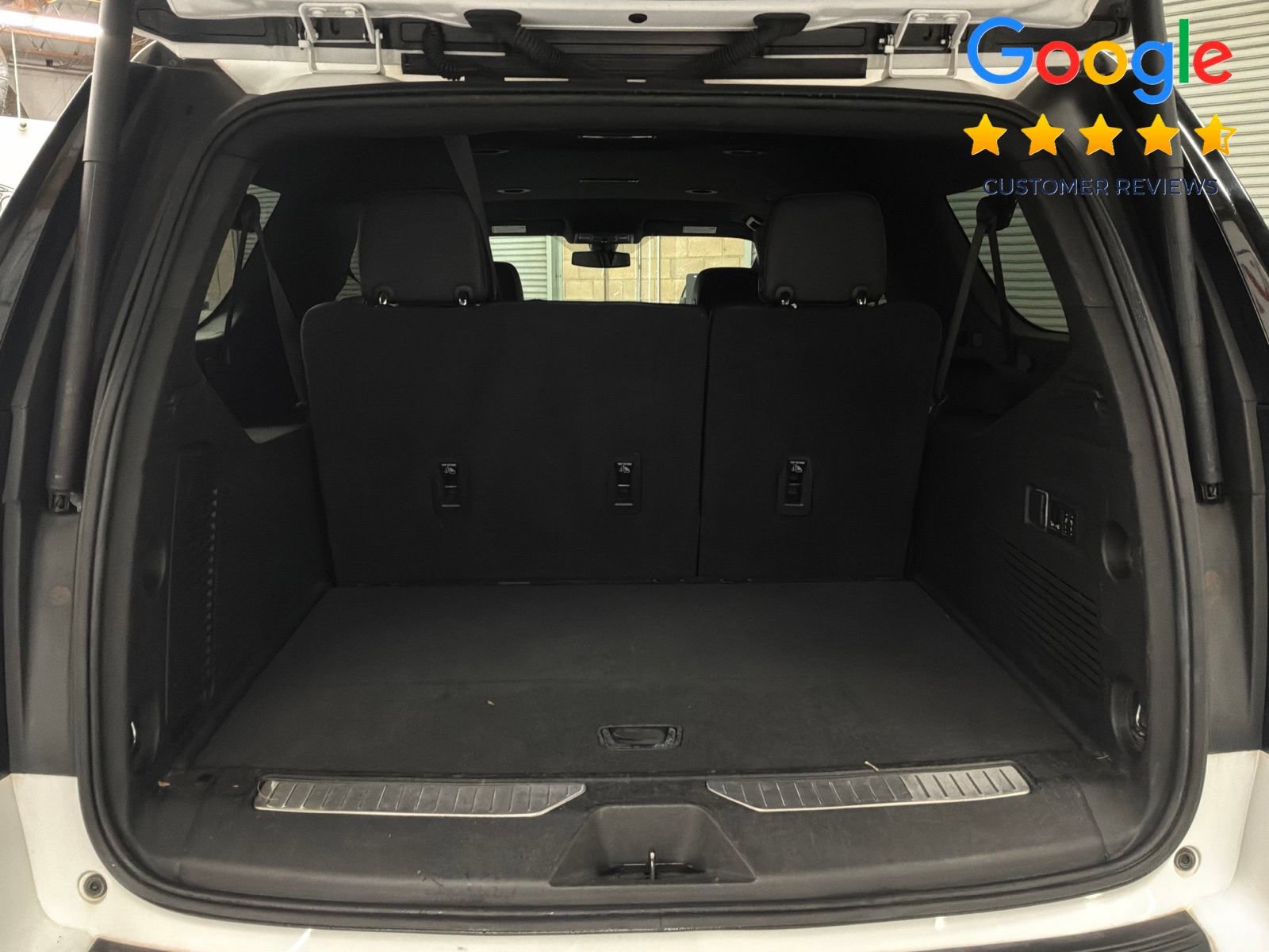 Used 2022 Chevrolet Suburban Premier RWD image 17