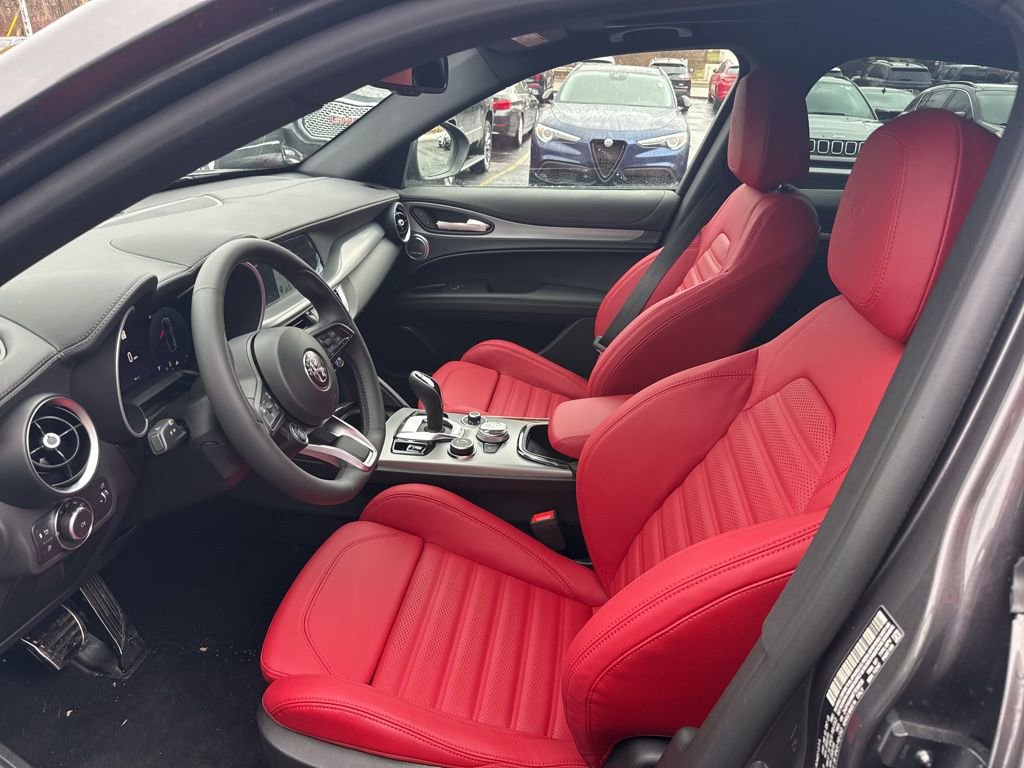 New 2026 Alfa Romeo Stelvio Sprint AWD/4WD image 11