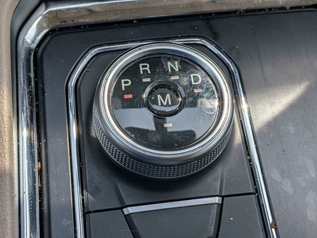 Used 2024 Ford Expedition XLT image 24