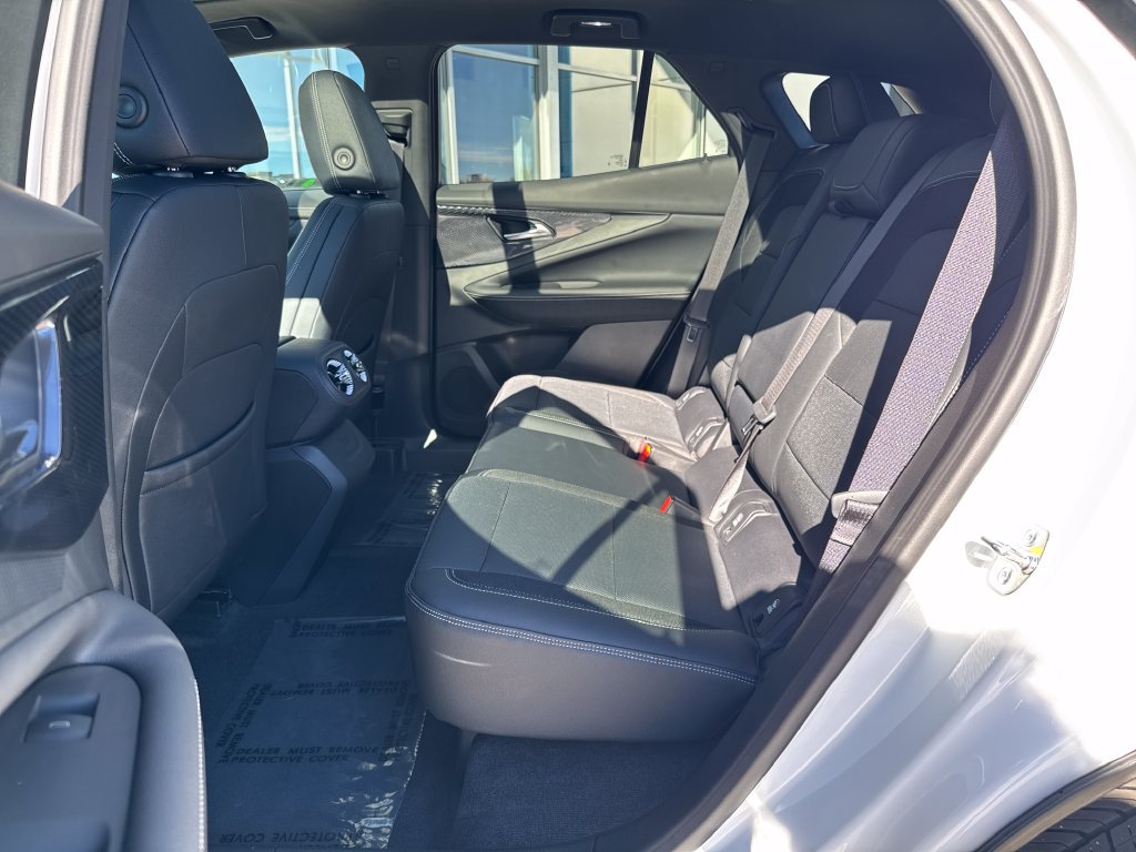 Used 2024 Chevrolet Blazer EV LT AWD/4WD image 29