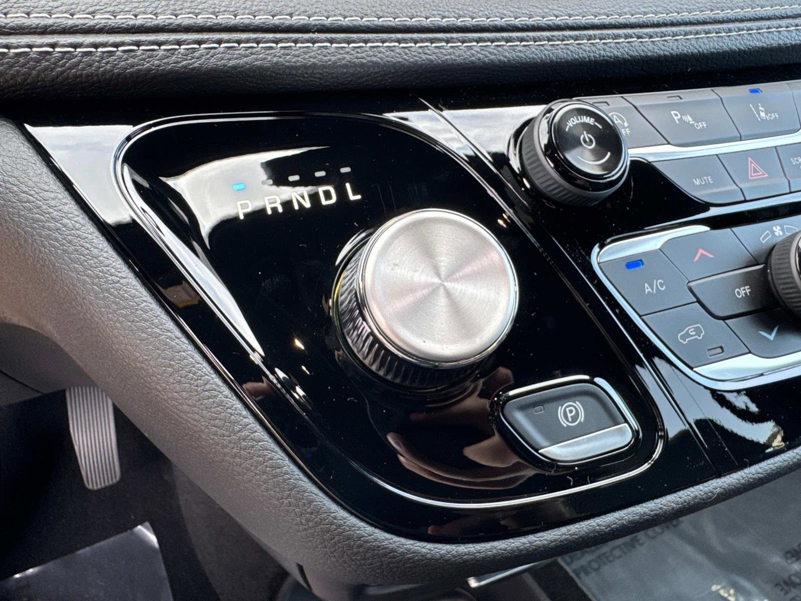 New 2026 Chrysler Pacifica Select image 26