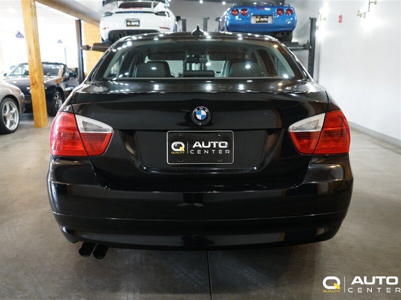 Used 2007 BMW 323i Sedan RWD image 5