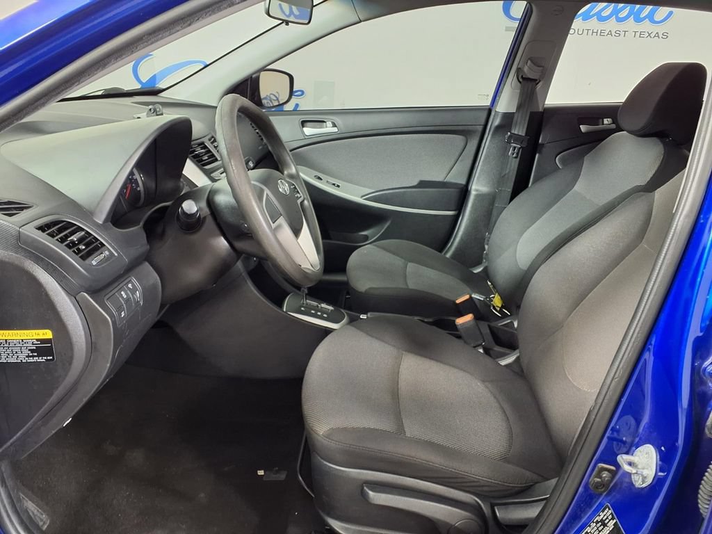 Used 2014 Hyundai Accent GS FWD image 11