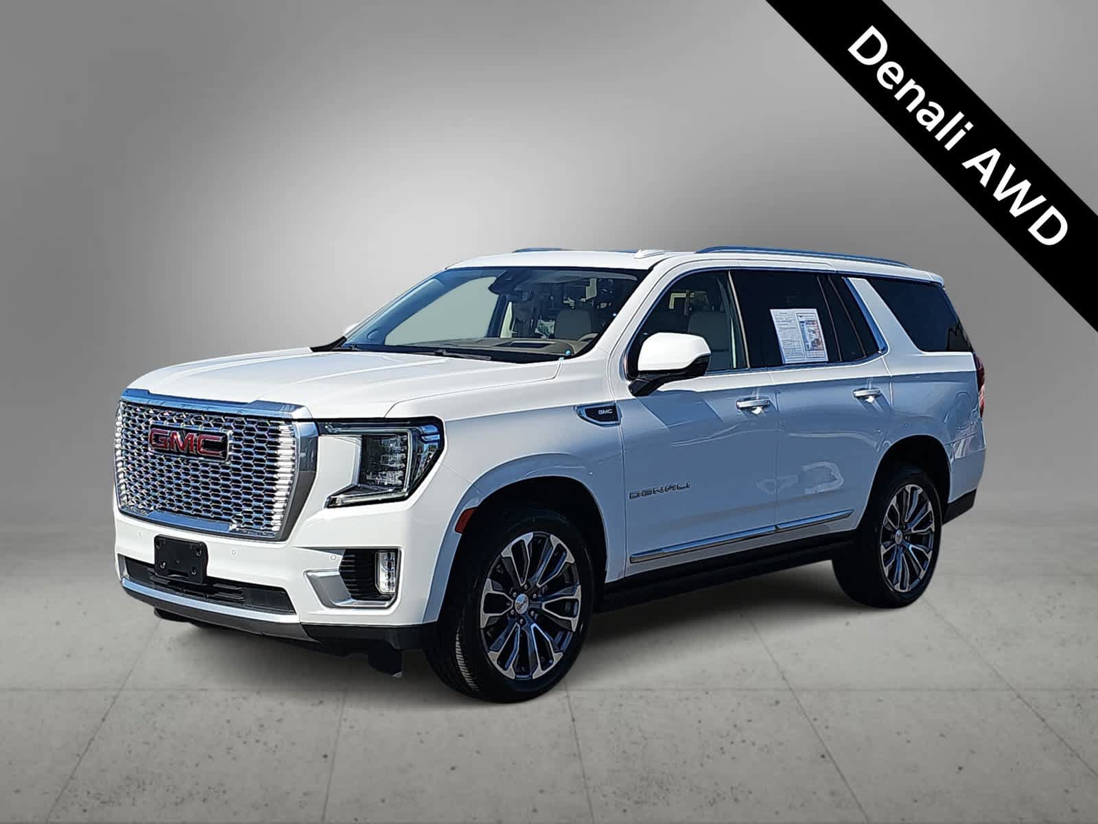 Used 2021 GMC Yukon Denali w/ Denali Premium Package AWD/4WD image 4