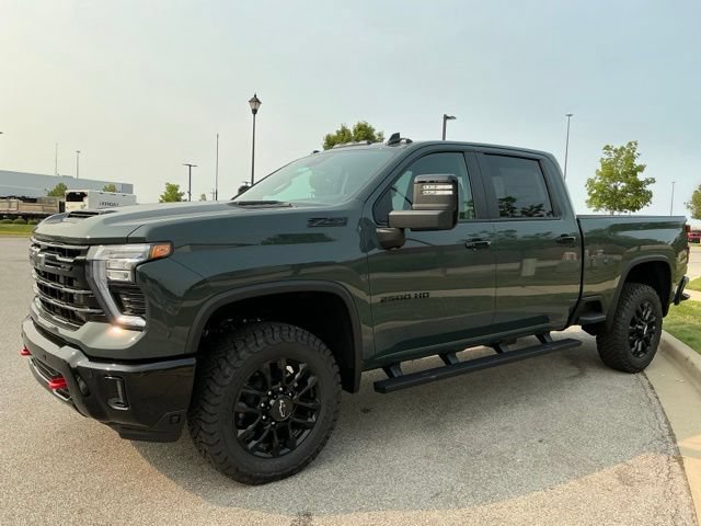 New 2026 Chevrolet Silverado 2500 LT w/ Trail Boss Package AWD/4WD image 3
