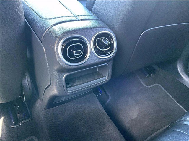 Used 2025 Mercedes-Benz GLC 300 image 22