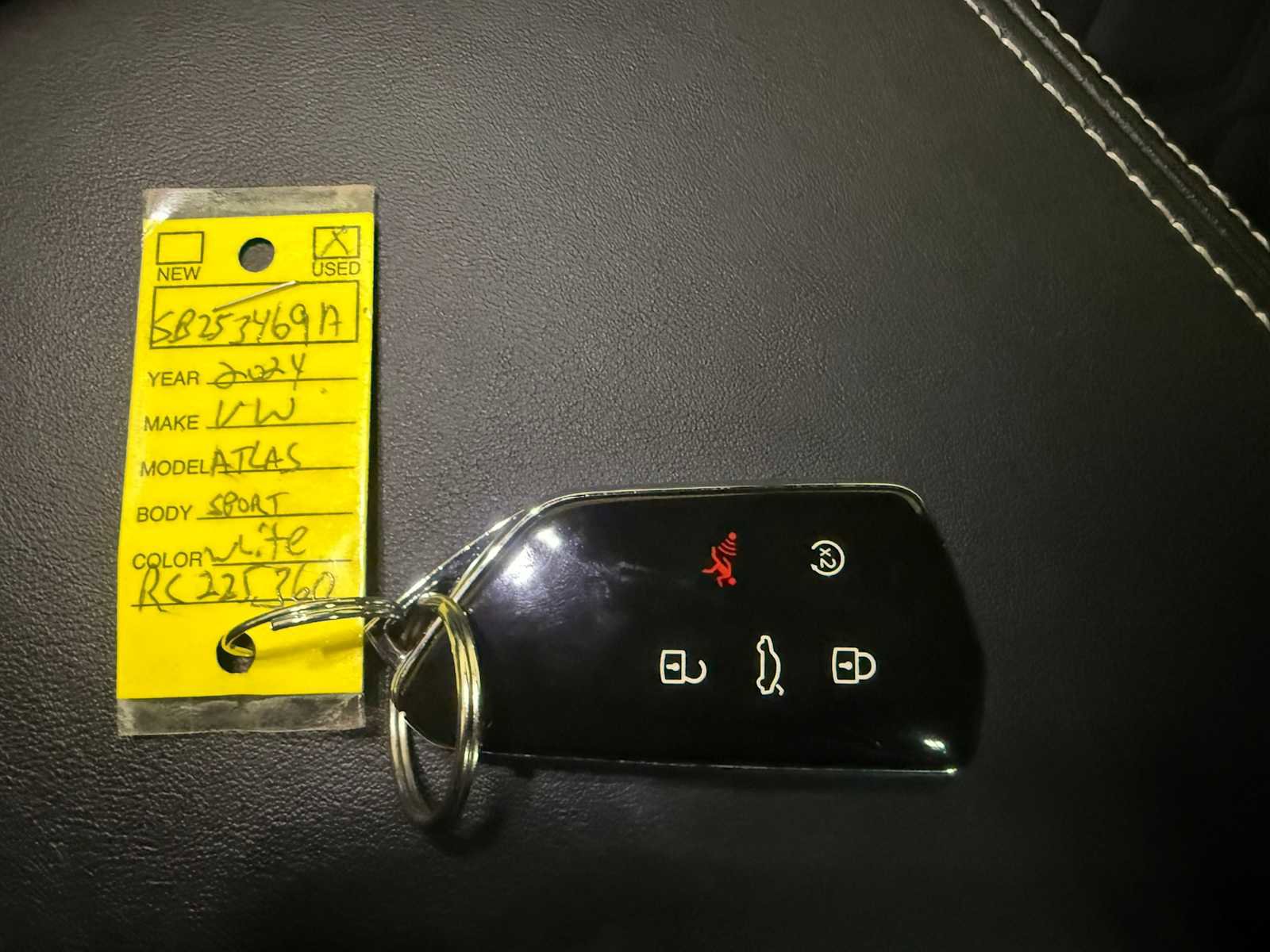 Certified 2024 Volkswagen Atlas Cross Sport SE image 37