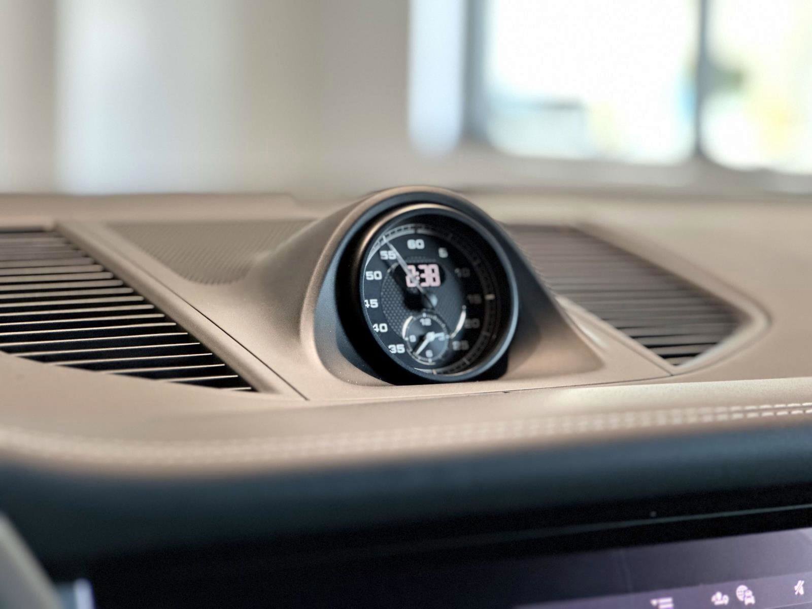 New 2026 Porsche Macan S image 22