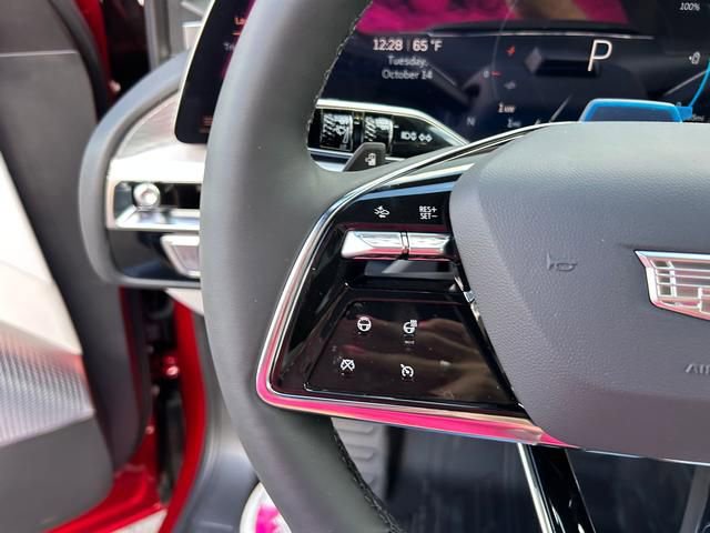 New 2026 Cadillac Lyriq Premium Luxury w/ LPO, Floor Liner Package image 19