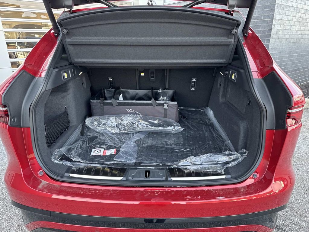 New 2026 Jaguar F-PACE R-Dynamic S AWD/4WD image 5