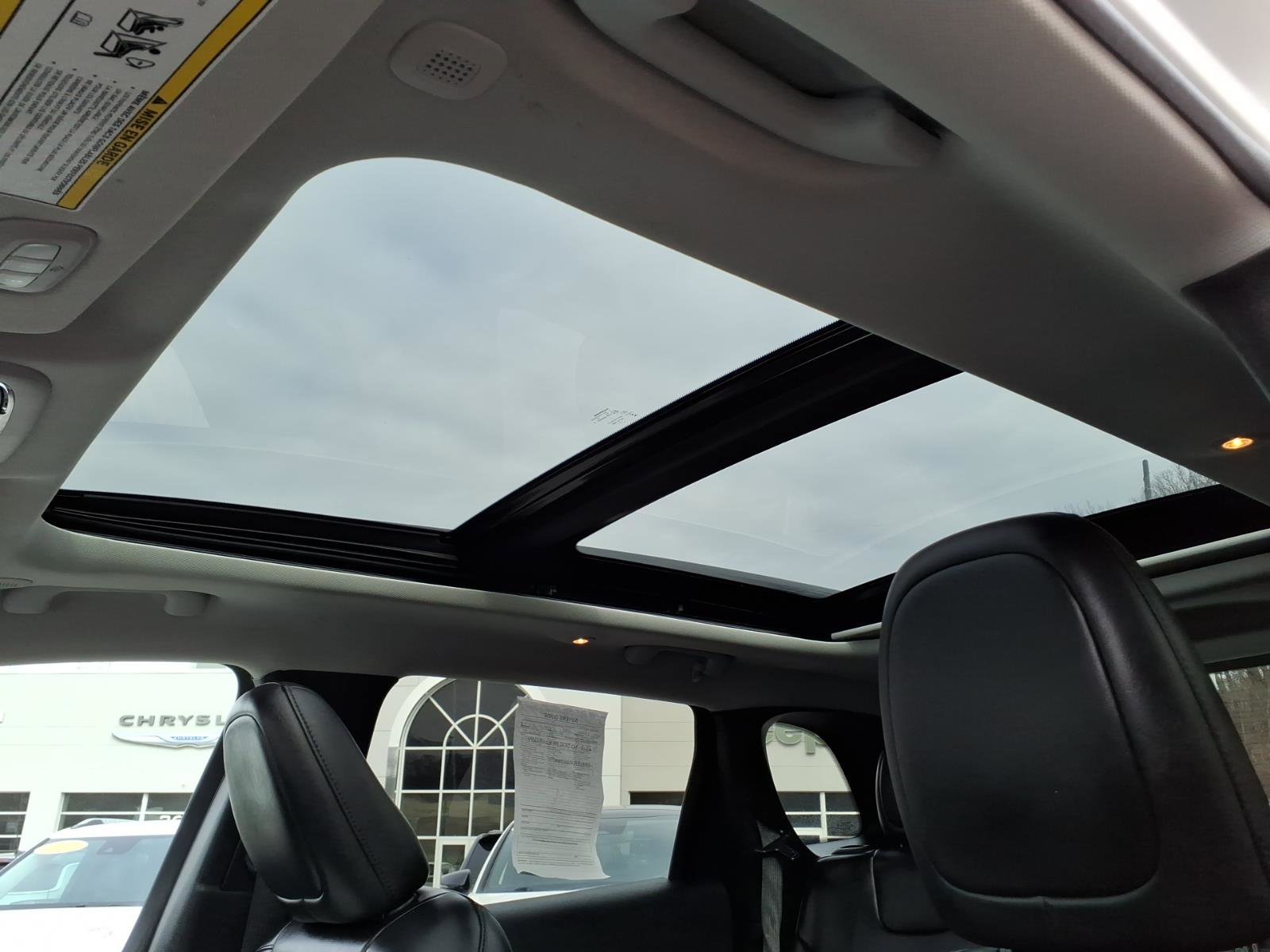 Certified 2020 Jeep Cherokee Latitude Plus image 11