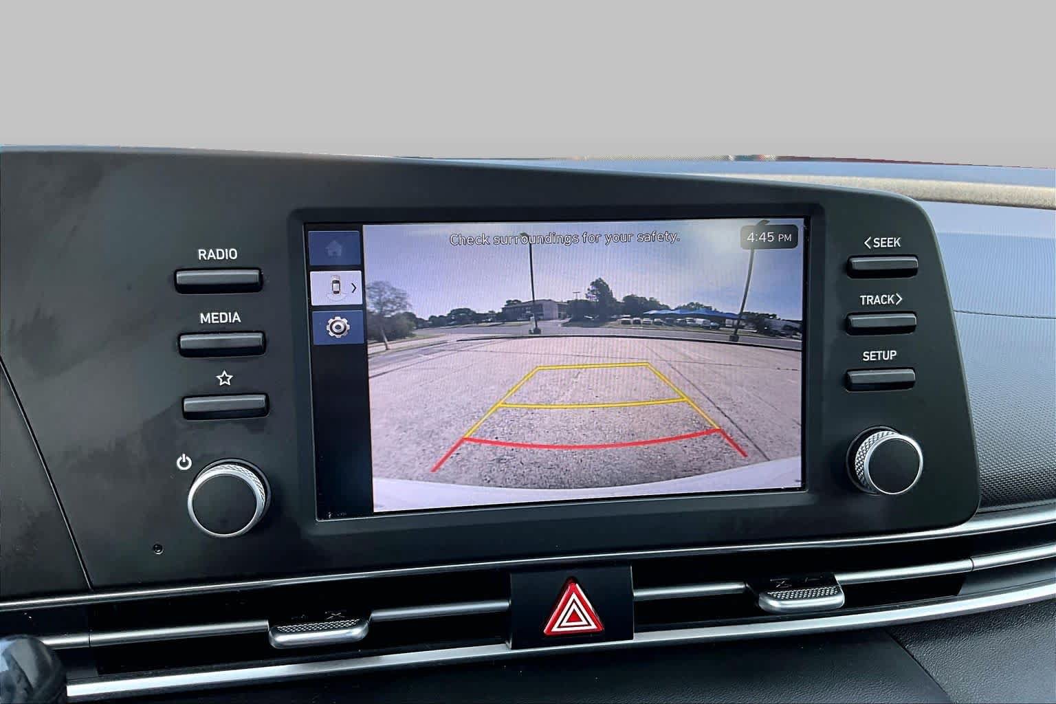 Used 2026 Hyundai Elantra SE FWD image 26