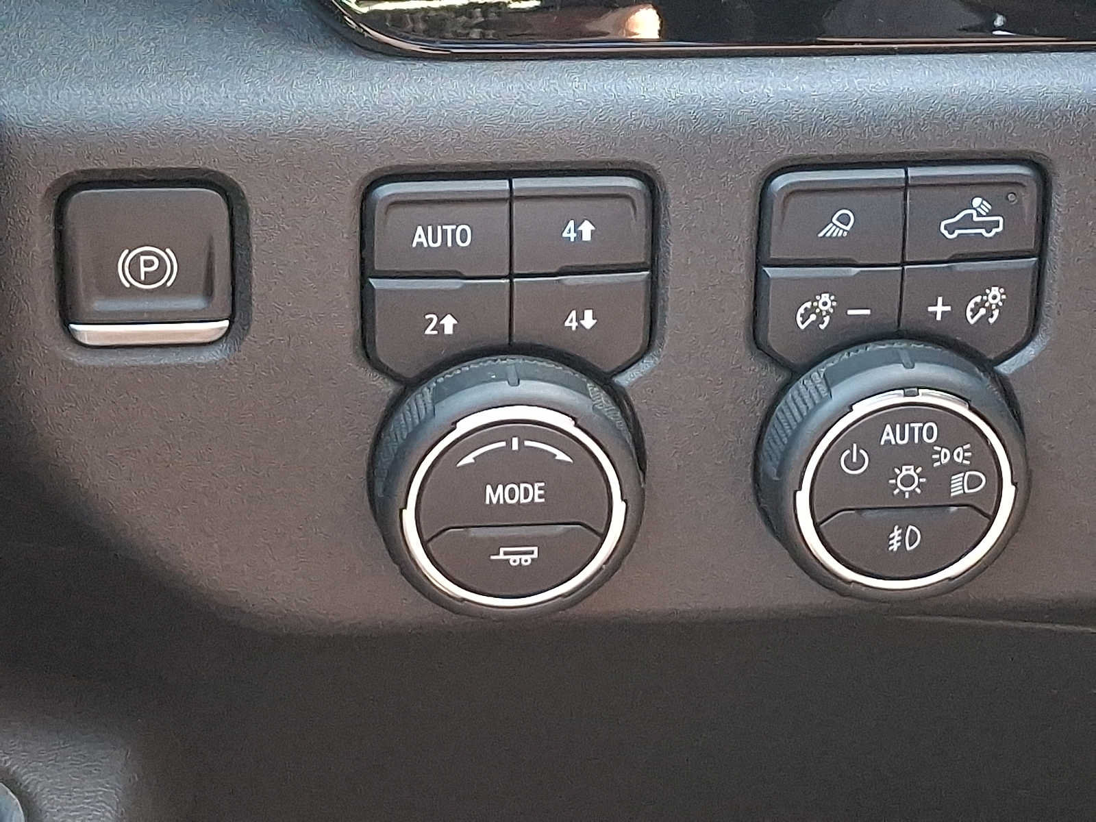 Used 2022 Chevrolet Silverado 1500 LT Trail Boss w/ LT Trail Boss Premium Package AWD/4WD image 25