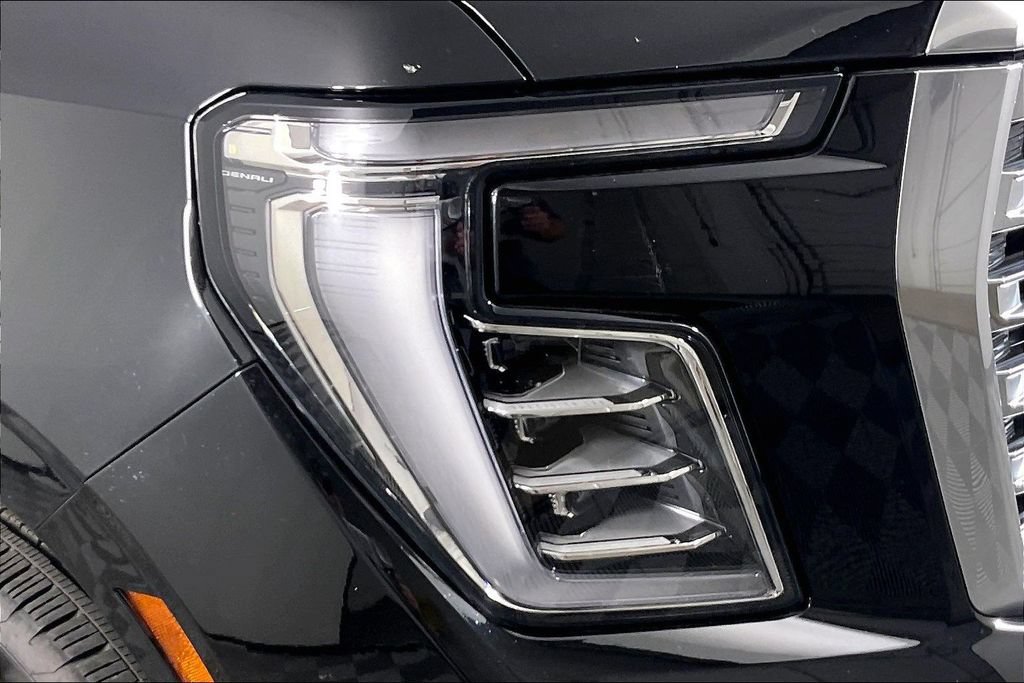 Certified 2026 GMC Yukon Denali w/ Sun & Power Step Package AWD/4WD image 31