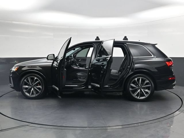 Used 2023 Audi SQ7 Prestige AWD/4WD image 39