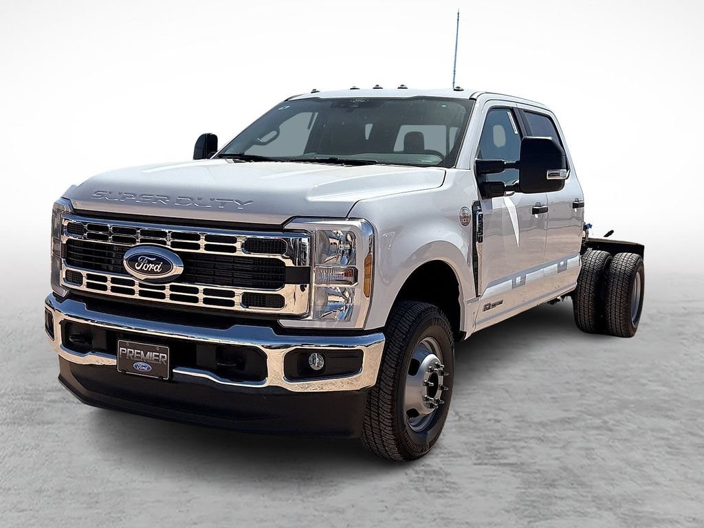 New 2026 Ford F350 4x4 Crew Cab DRW Super Duty image 4
