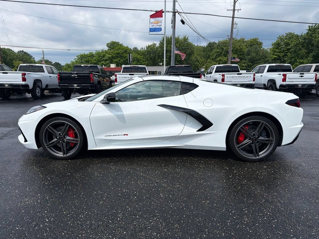 New 2026 Chevrolet Corvette Stingray Preferred Cpe RWD image 34