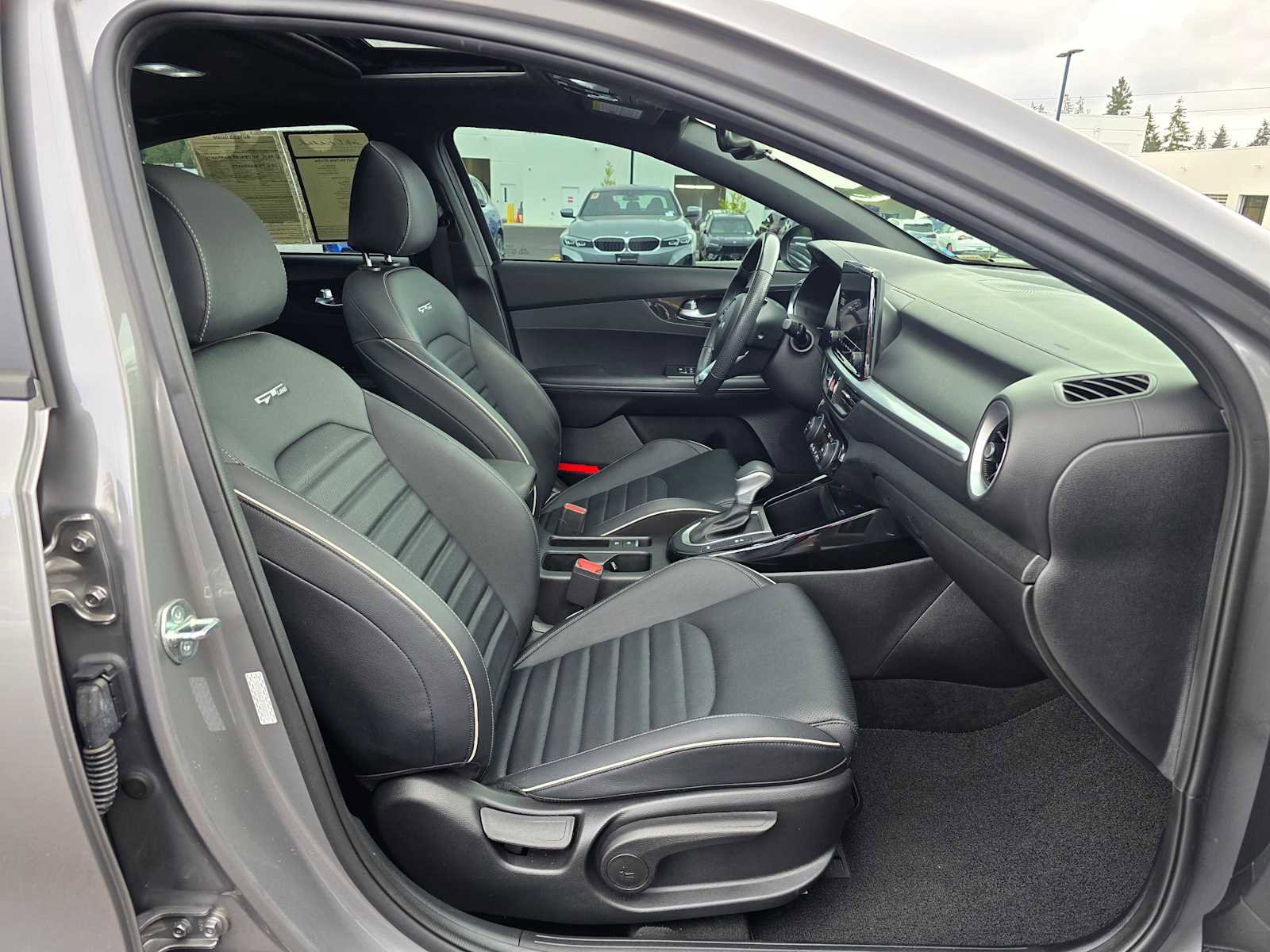 Used 2023 Kia Forte GT-Line w/ GT-Line Premium Package FWD image 11