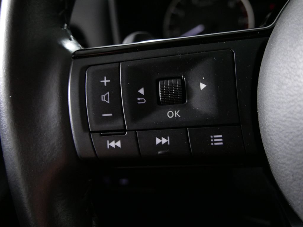 Used 2023 Nissan Rogue SL AWD/4WD image 21