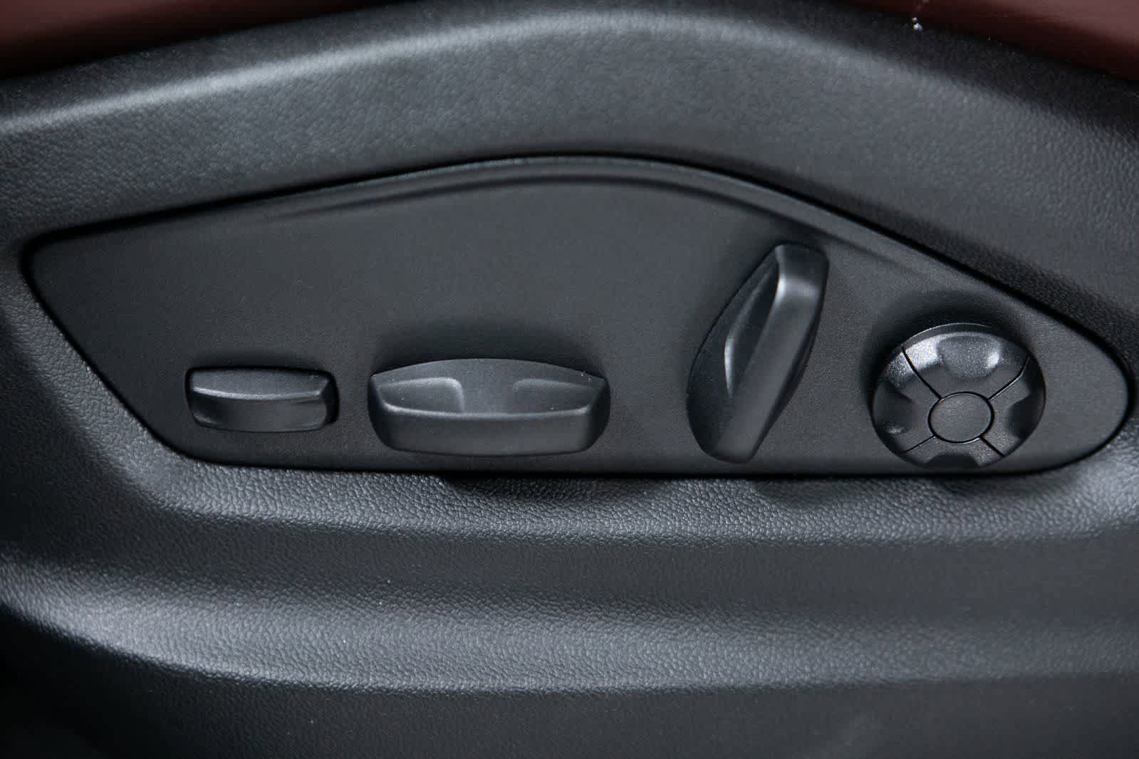 New 2026 Porsche Cayenne Turbo AWD/4WD image 17