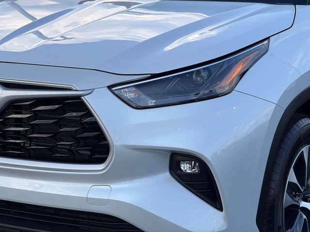 Certified 2026 Toyota Highlander XLE AWD/4WD image 10