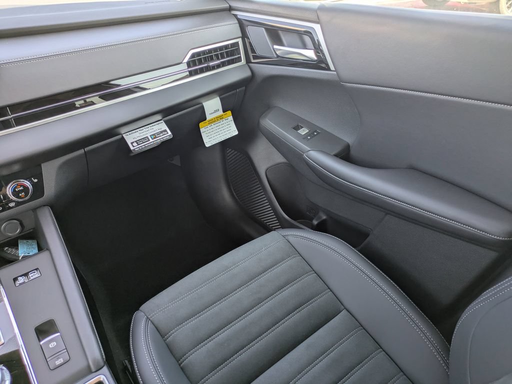 New 2025 Mitsubishi Outlander SE AWD/4WD image 17