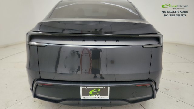 Used 2026 Tesla Model Y AWD image 27