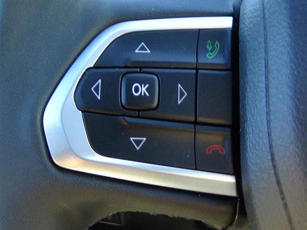 Used 2024 Jeep Compass Limited w/ Sun and Sound Group image 25