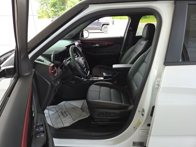 New 2025 Chevrolet TrailBlazer RS w/ Convenience Package image 95