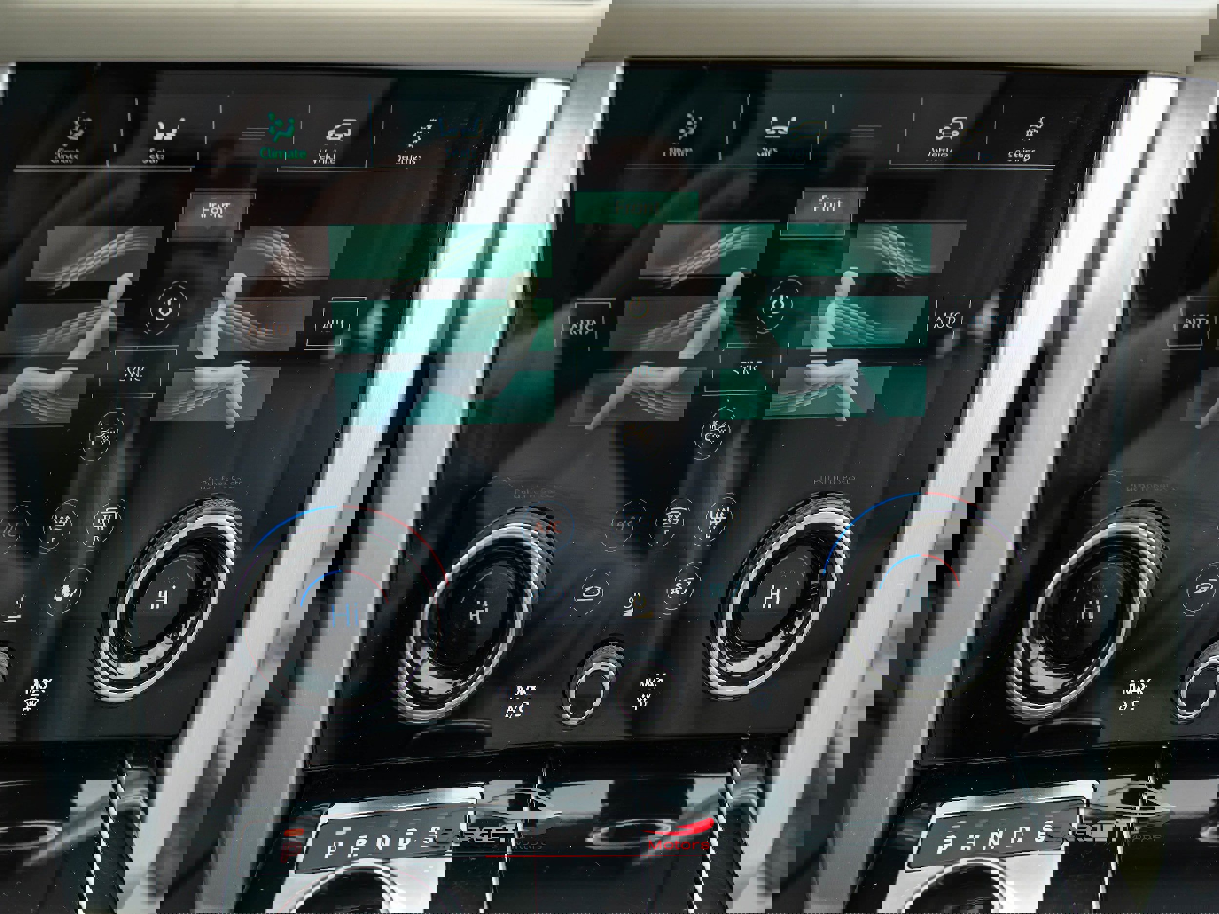 Used 2020 Land Rover Range Rover Long Wheelbase HSE image 36