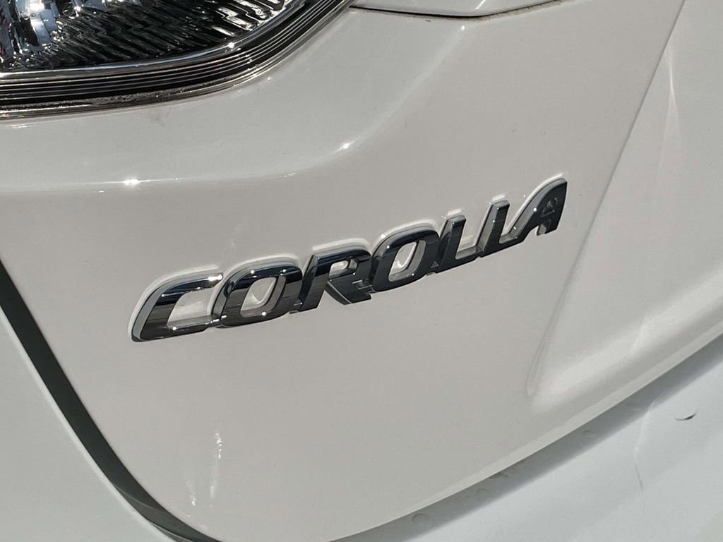 Used 2024 Toyota Corolla LE FWD image 13