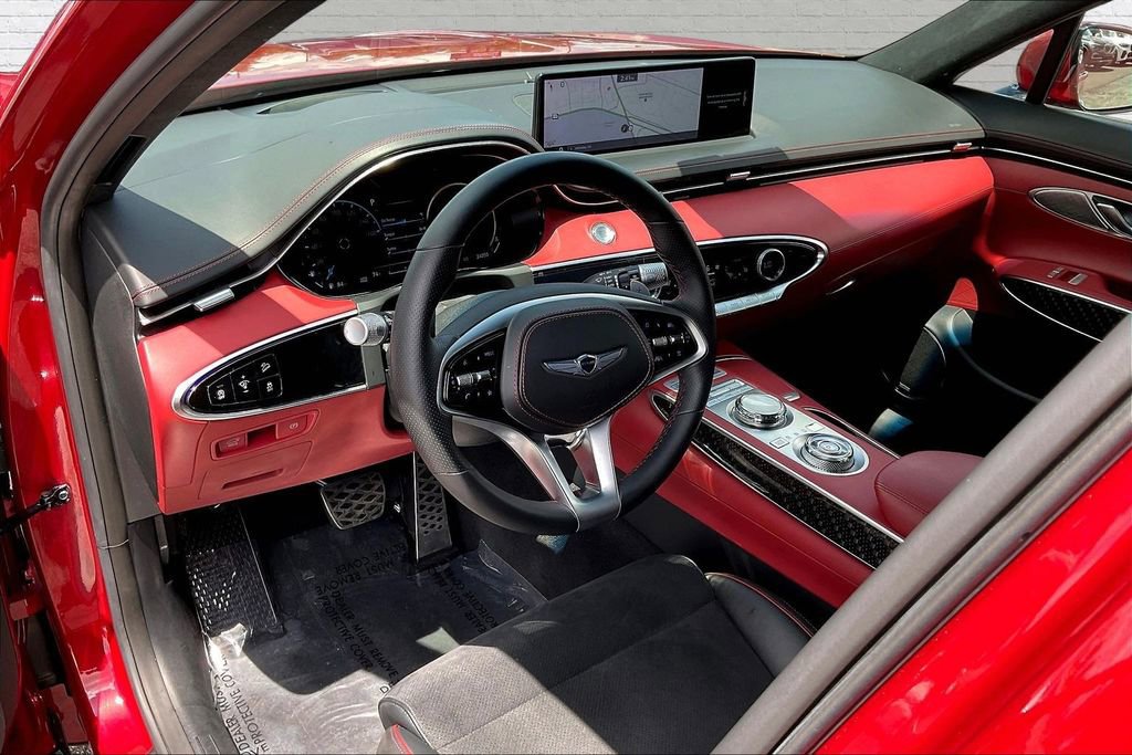 Used 2022 Genesis GV70 3.5T Sport w/ Sport Prestige Package AWD/4WD image 17