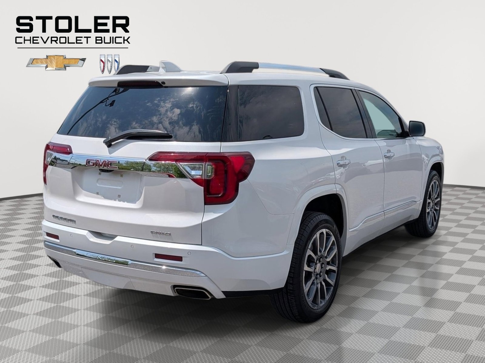 Used 2022 GMC Acadia Denali w/ Denali Ultimate Package AWD/4WD image 5