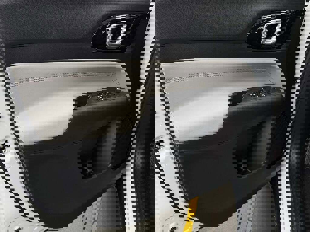 New 2026 Jeep Compass Limited image 26