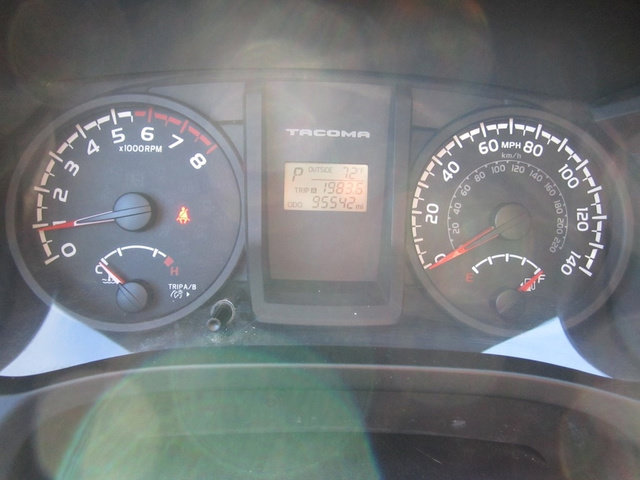Used 2016 Toyota Tacoma SR RWD image 11