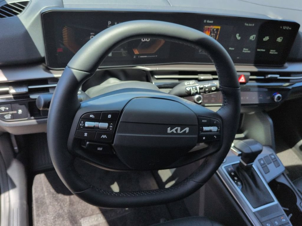 New 2026 Kia Sportage EX FWD image 11