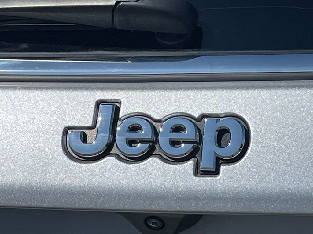 Certified 2022 Jeep Compass Limited w/ Sun and Sound Group image 23