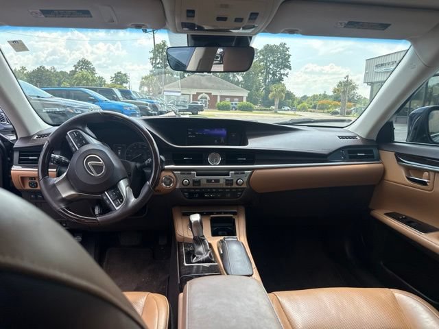 Used 2018 Lexus ES 350 w/ Luxury Package w/Wood Trim FWD image 10