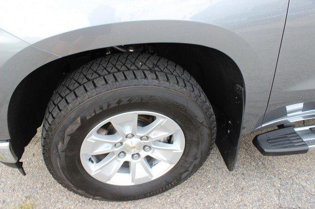 Used 2022 Chevrolet Silverado 1500 LT w/ Safety Package II image 3