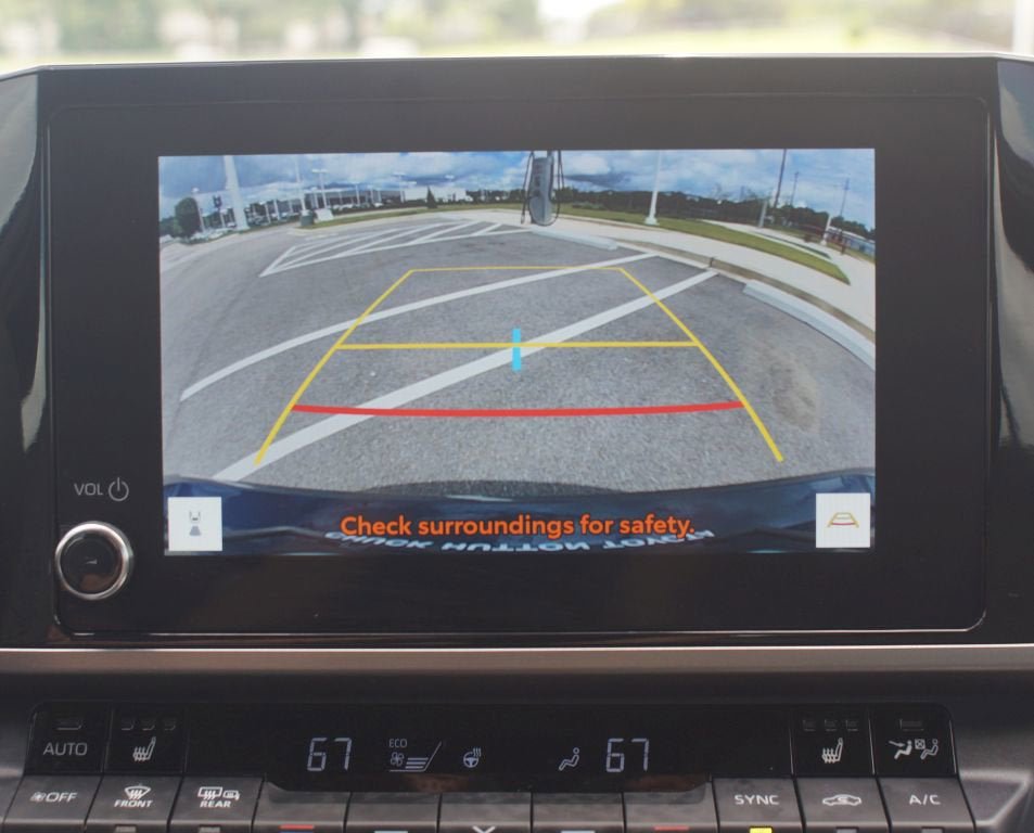 Used 2025 Toyota Camry SE w/ Convenience Package FWD image 7