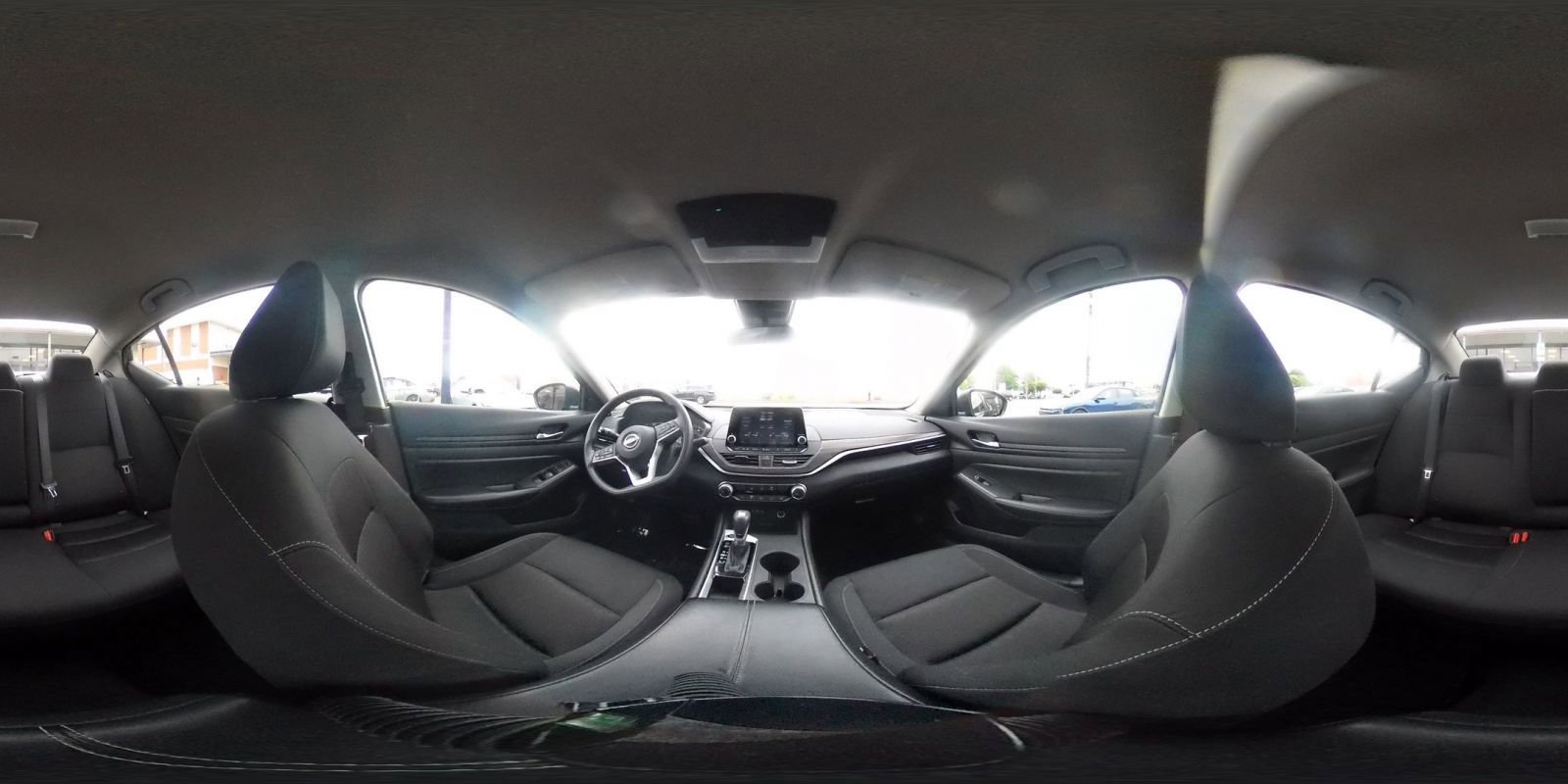 Used 2025 Nissan Altima 2.5 SV FWD image 42